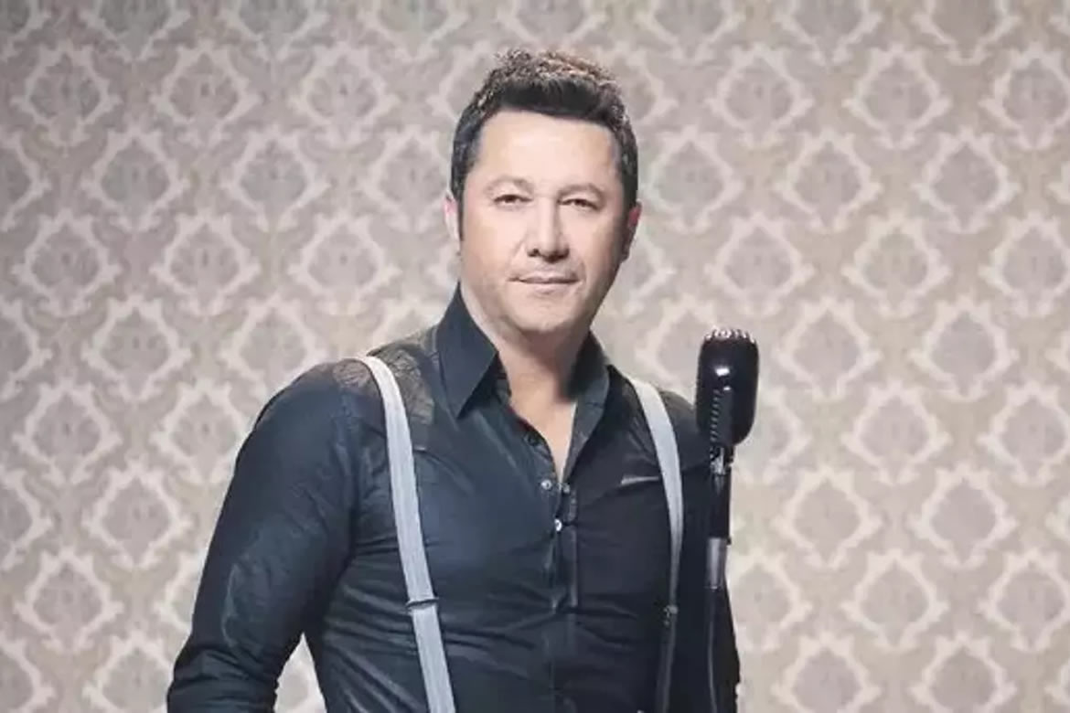 Şarkıcı Baha'ya ait konser fotoğrafı