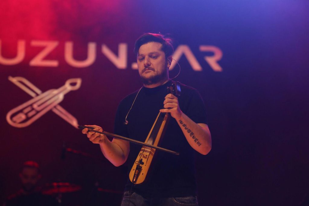 Ekin Uzunlar