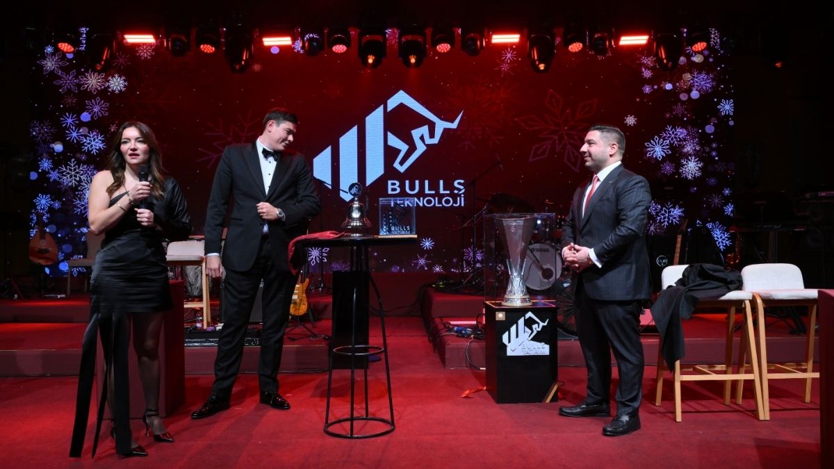 fa-organizasyon_kurumsal-bulls-yatirim-yeni-yil-etkinligi8